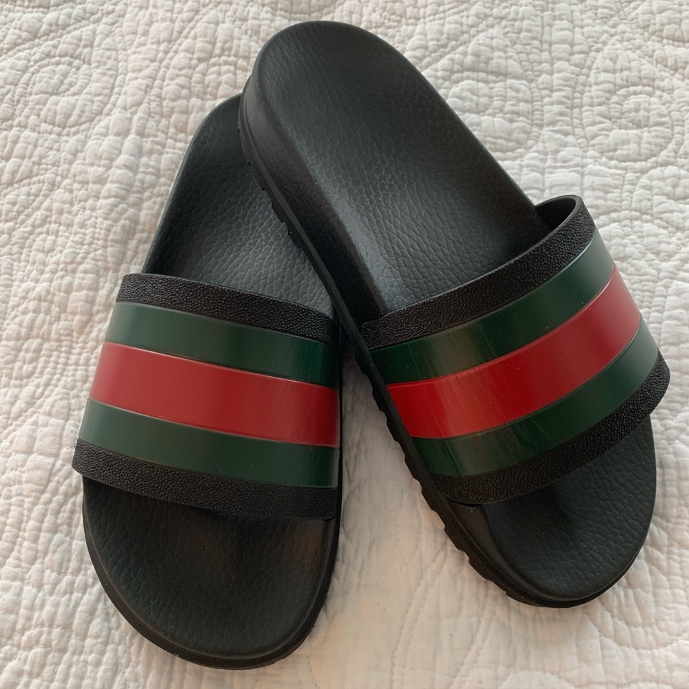 Gucci Web slide sandal Men’s Size 7/Woman size 8.5